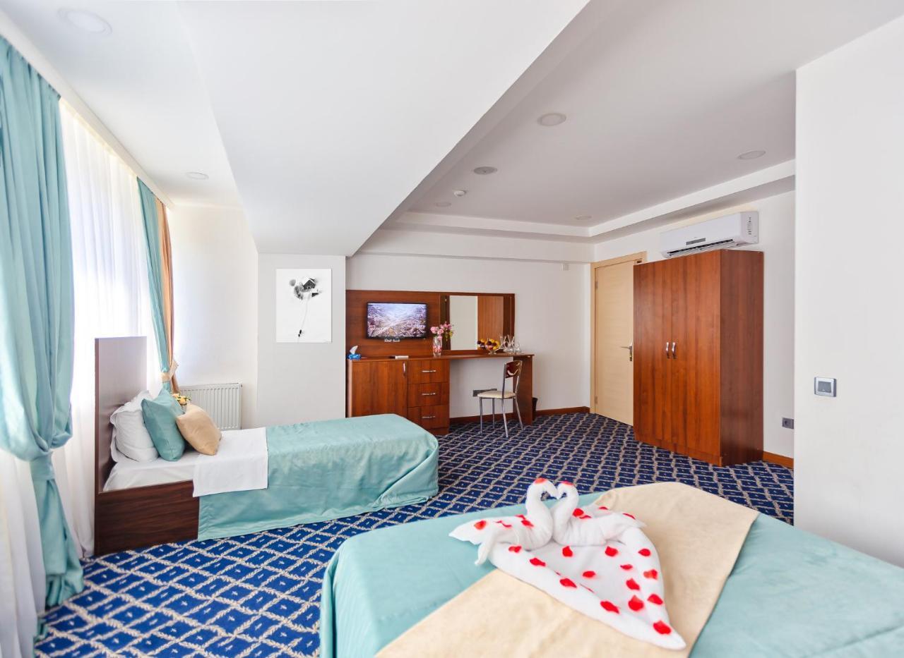 Demir Yol Plaza Hotel Baku Exterior photo